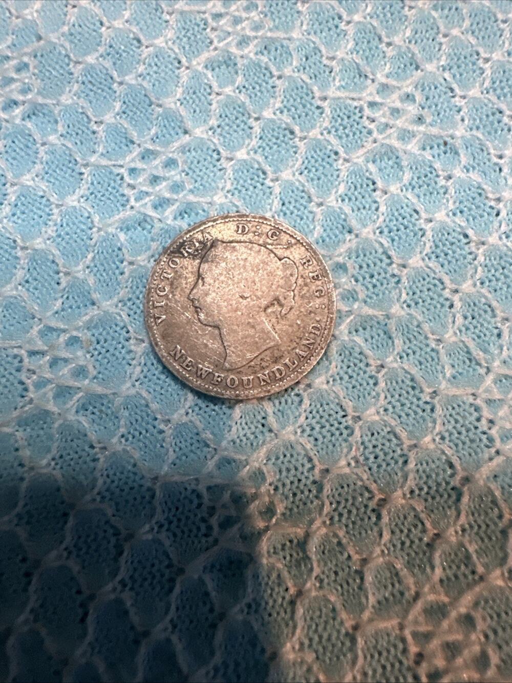 1890 Great Britain Queen Victoria One Shilling Silver Coin - Ungraded